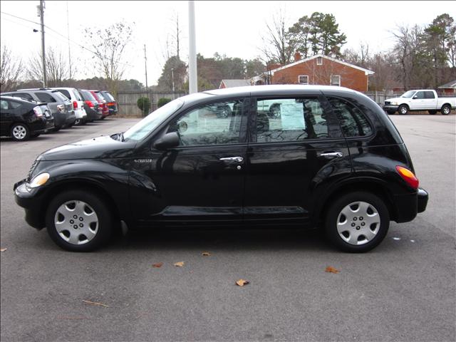 Chrysler PT Cruiser 2005 photo 2