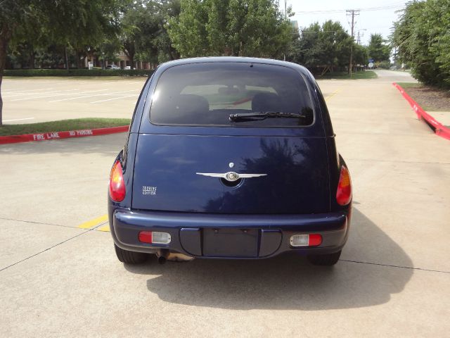 Chrysler PT Cruiser 2005 photo 2