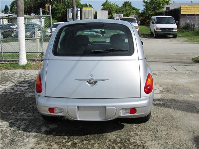 Chrysler PT Cruiser 2005 photo 2