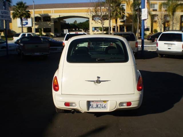 Chrysler PT Cruiser 2005 photo 2