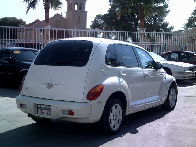 Chrysler PT Cruiser 2005 photo 3