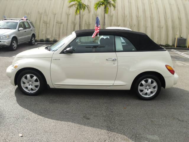 Chrysler PT Cruiser 2005 photo 1