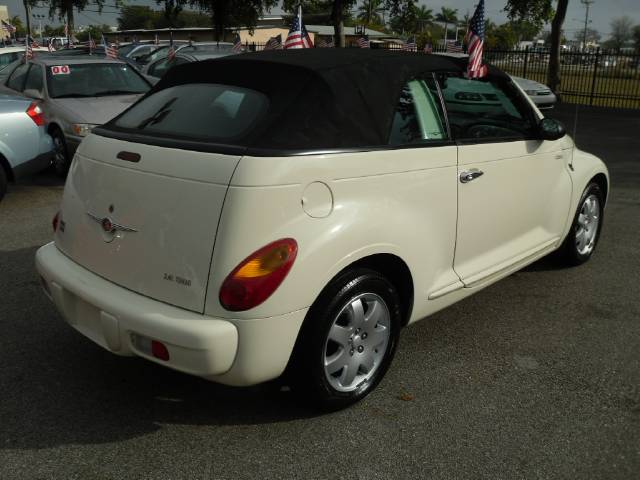 Chrysler PT Cruiser 2005 photo 2