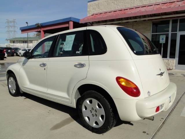 Chrysler PT Cruiser 2005 photo 3