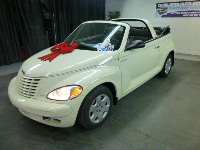 Chrysler PT Cruiser 2005 photo 2