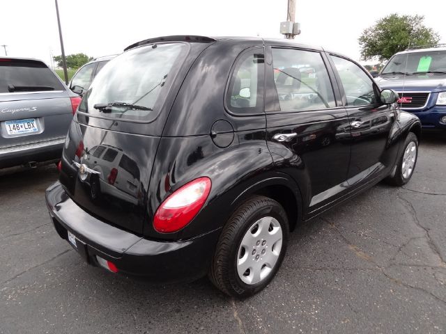 Chrysler PT Cruiser 2006 photo 11