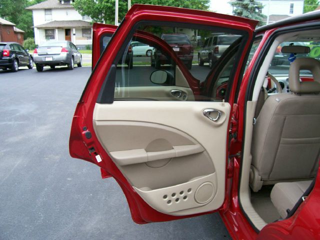 Chrysler PT Cruiser 2006 photo 13