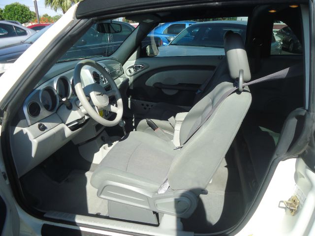 Chrysler PT Cruiser 2006 photo 2