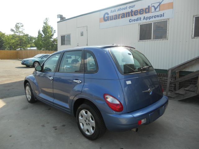 Chrysler PT Cruiser Base SUV