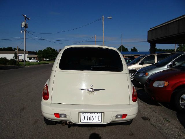 Chrysler PT Cruiser 2006 photo 11