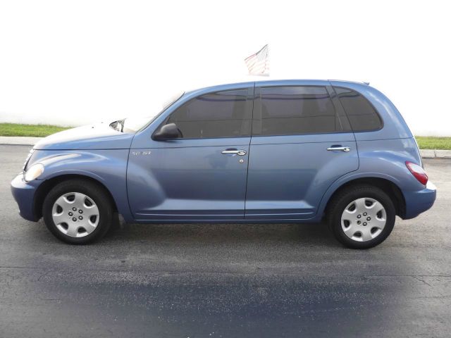 Chrysler PT Cruiser Base SUV