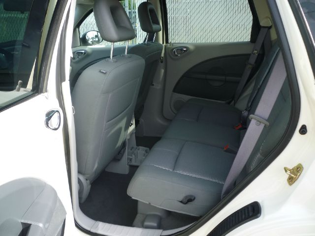 Chrysler PT Cruiser 2006 photo 11