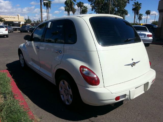 Chrysler PT Cruiser 2006 photo 2