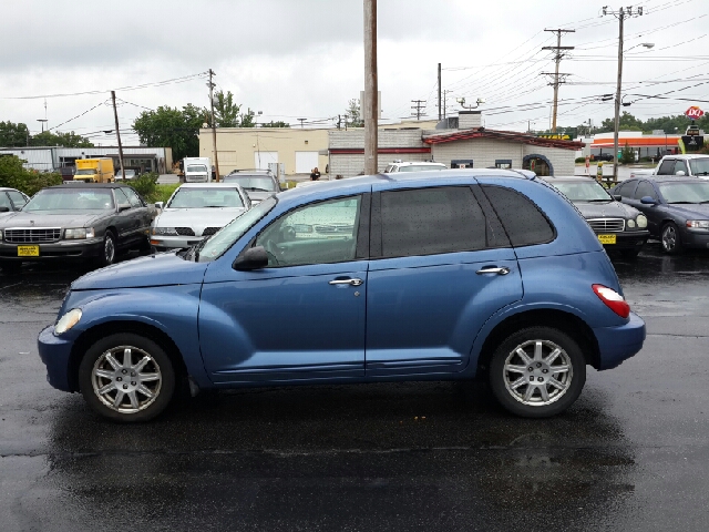 Chrysler PT Cruiser CX W/comfortconvience SUV