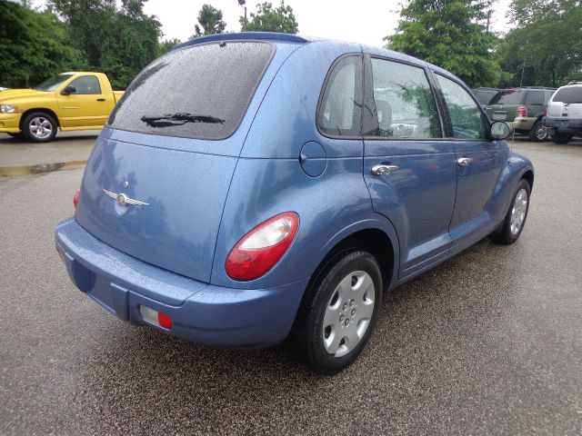 Chrysler PT Cruiser Base SUV