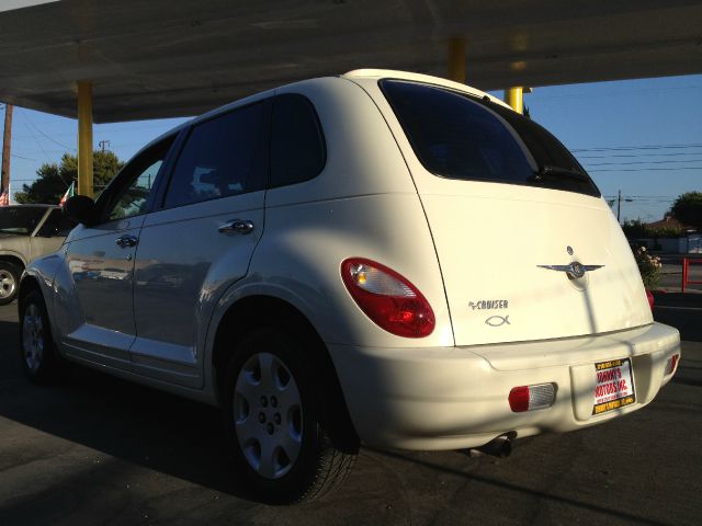 Chrysler PT Cruiser Base SUV