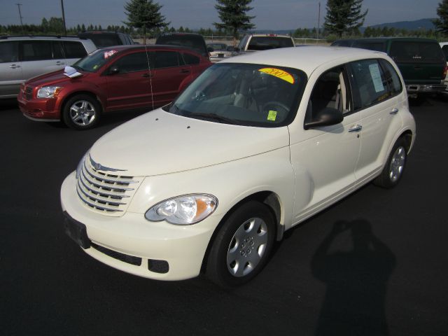 Chrysler PT Cruiser Base SUV