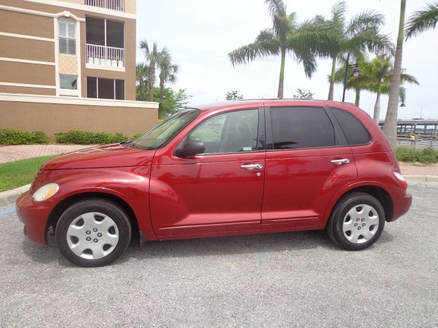 Chrysler PT Cruiser Base SUV