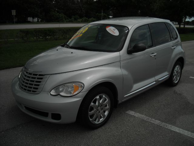 Chrysler PT Cruiser Base SUV