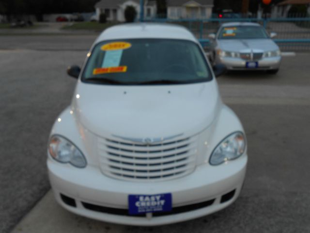 Chrysler PT Cruiser Base SUV