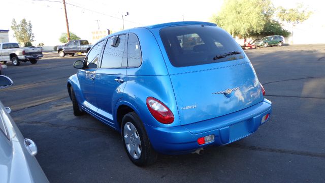 Chrysler PT Cruiser Base SUV