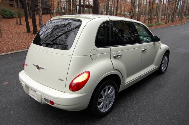 Chrysler PT Cruiser 2008 photo 2