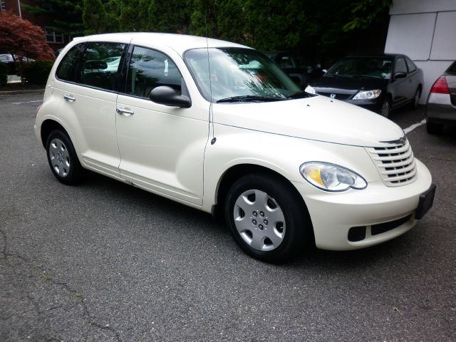 Chrysler PT Cruiser 2008 photo 2