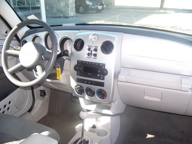 Chrysler PT Cruiser 2008 photo 2