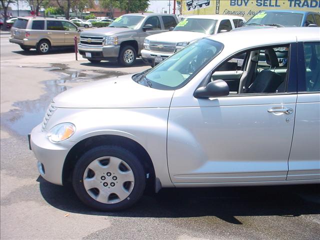 Chrysler PT Cruiser 2008 photo 2