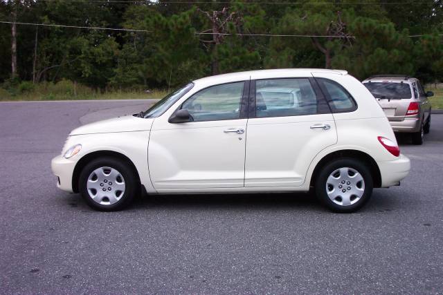 Chrysler PT Cruiser Base Sport Utility