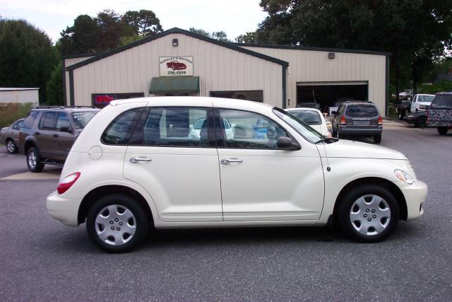 Chrysler PT Cruiser 2008 photo 2