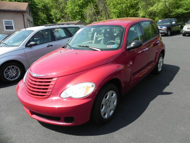 Chrysler PT Cruiser Base SUV