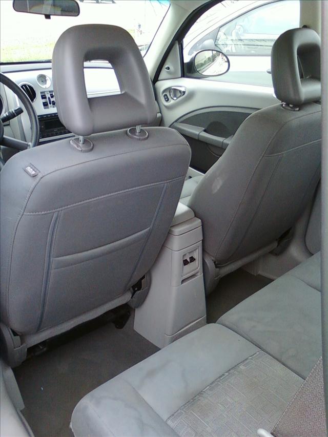 Chrysler PT Cruiser 2008 photo 2