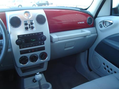 Chrysler PT Cruiser 2008 photo 2