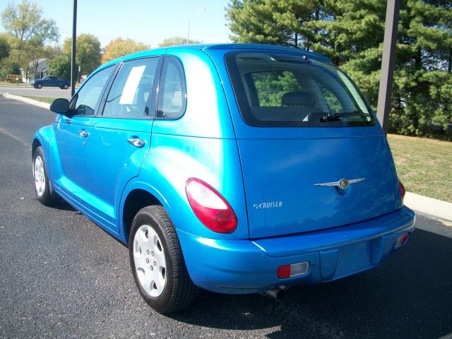 Chrysler PT Cruiser 2008 photo 2