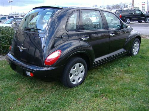 Chrysler PT Cruiser 2008 photo 2