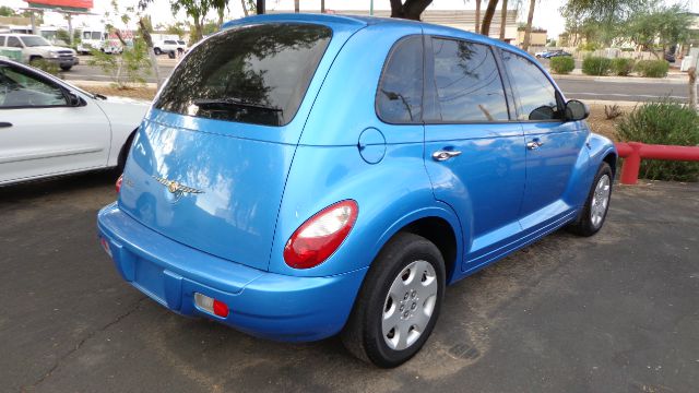 Chrysler PT Cruiser Base SUV