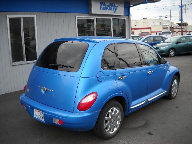 Chrysler PT Cruiser Base Sport Utility