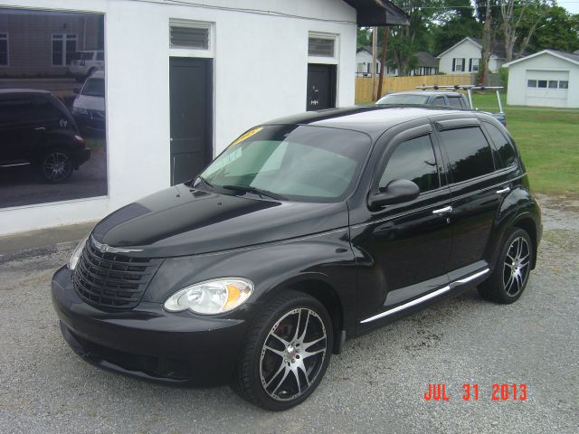 Chrysler PT Cruiser Base SUV