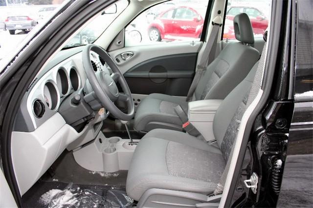 Chrysler PT Cruiser 2008 photo 2