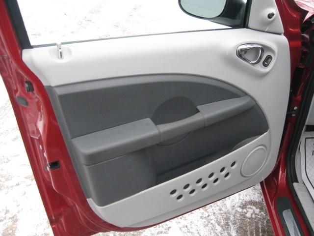 Chrysler PT Cruiser 2008 photo 2