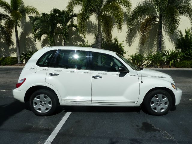 Chrysler PT Cruiser 2009 photo 2