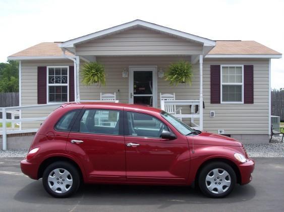 Chrysler PT Cruiser Base Sport Utility