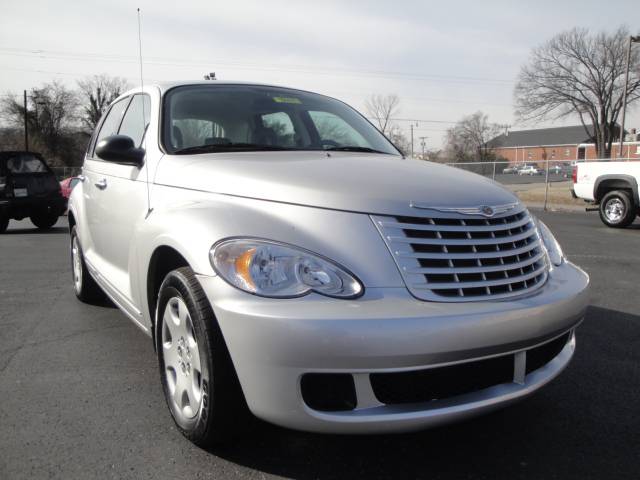 Chrysler PT Cruiser Base Sport Utility