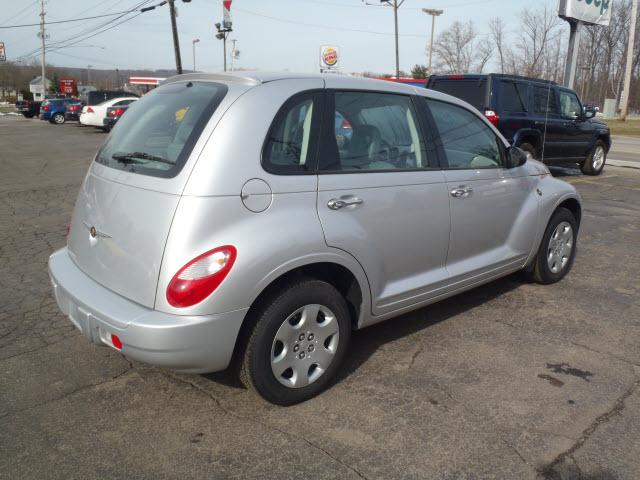 Chrysler PT Cruiser 2009 photo 2