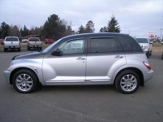 Chrysler PT Cruiser 2010 photo 2