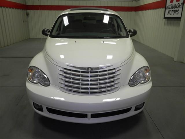 Chrysler PT Cruiser 2010 photo 1