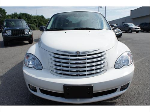 Chrysler PT Cruiser 2010 photo 2