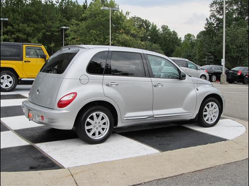 Chrysler PT Cruiser 2010 photo 1