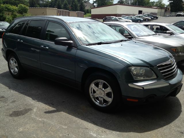 Chrysler Pacifica 2004 photo 2